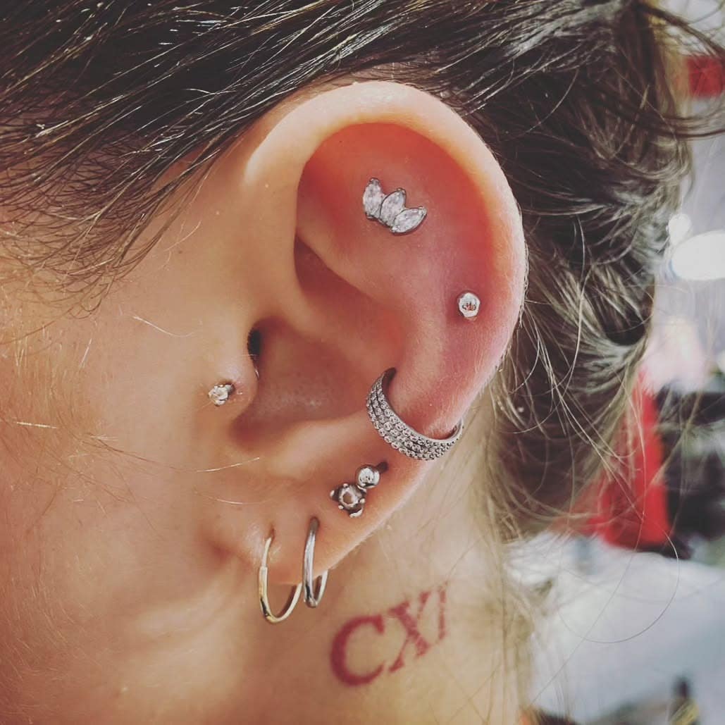 Piercing daith avec bijou premium Art District
