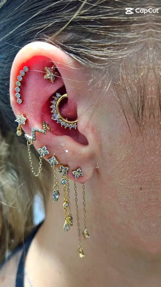 Piercing nez réalisé chez Art District Saint-Raphaël par Lila